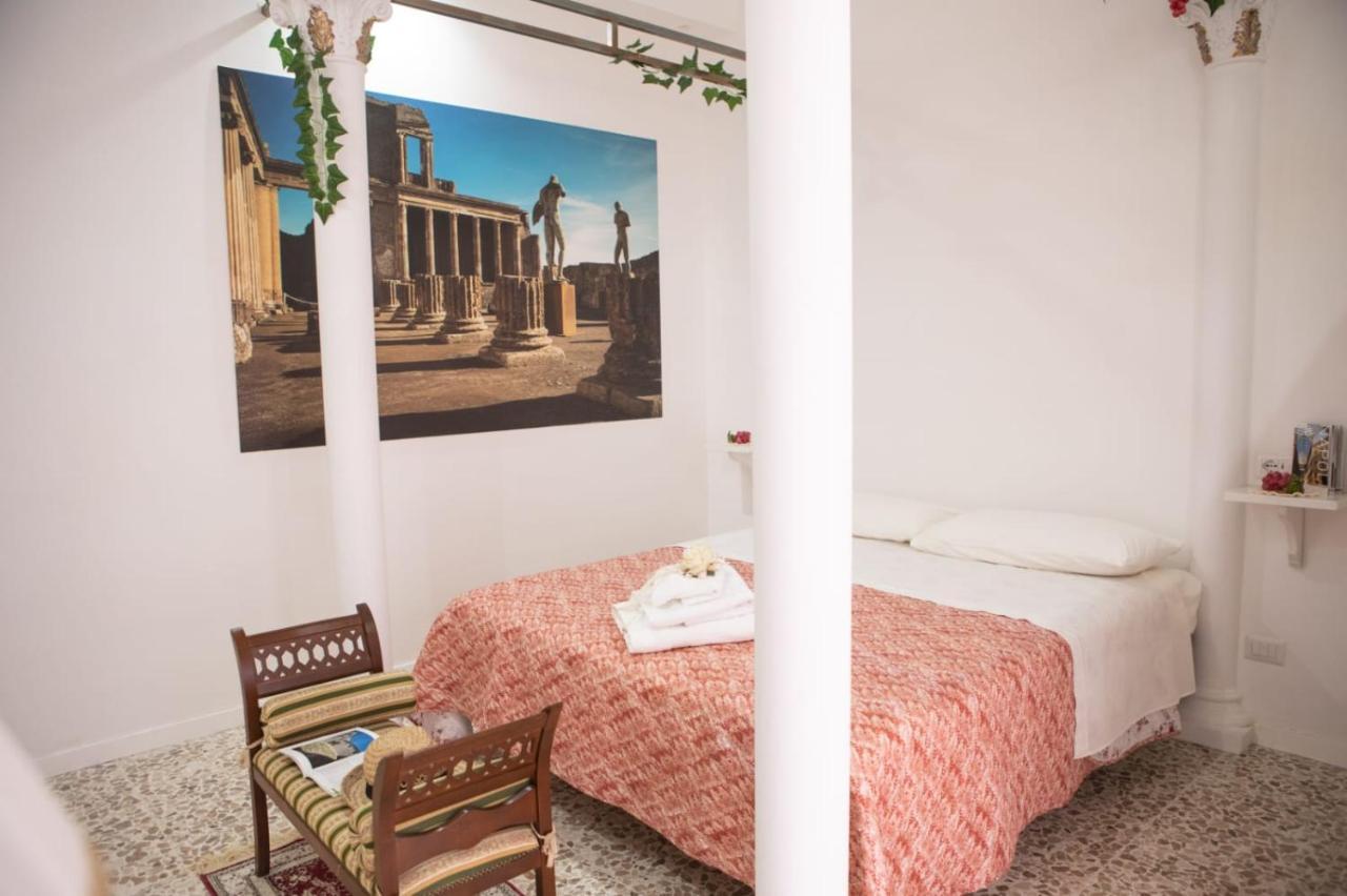 Il Ceppo Sui Sentieri Per Amalfi Bed and Breakfast Pimonte Habitación foto